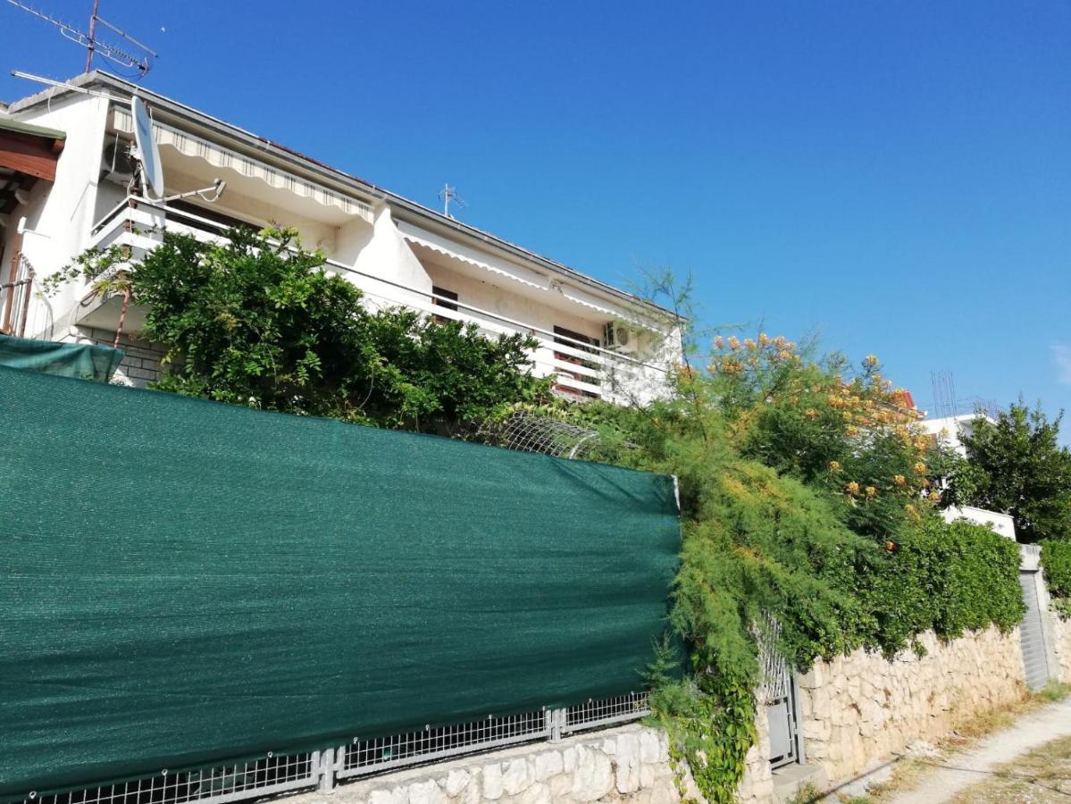 Apartments By The Sea Mavarstica, Ciovo - 2043 Trogir Exterior photo